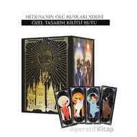 Medusa’nın Ölü Kumları Serisi - Hediyeli Kilitli Kutu - Maral Atmaca - Ephesus Yayınları